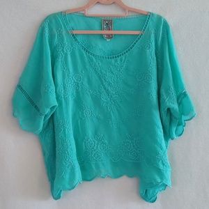 Johnny Was Teal Embroidered Short Sleeve Batwing Top Size L